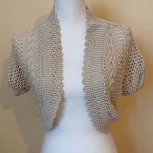 Signature by Robbie Bee Beige Open Weave Knit Shrug Sz M